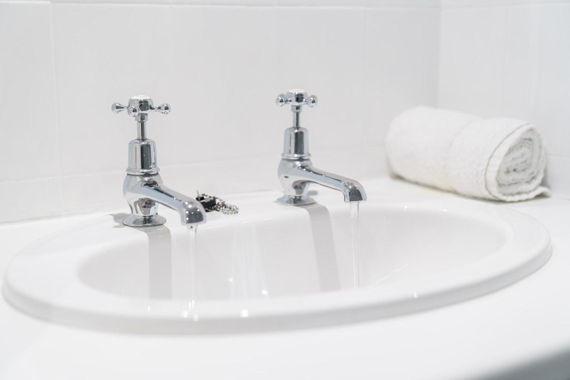 Luxury 3 Bedroom House - Harborne - Parking - Garden - Wifi & Netflix 122G Birmingham Exteriör bild